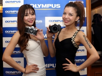Olympus OM-D E-M5II全球同步發表，五軸防震、錄影功能再進化！
