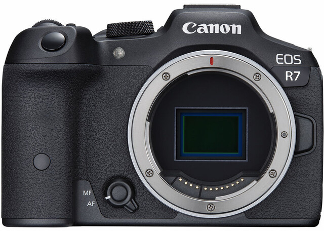 傳聞 Canon 即將推出專門用於拍攝影片的 APS-C 片幅相機 EOS R50 V？