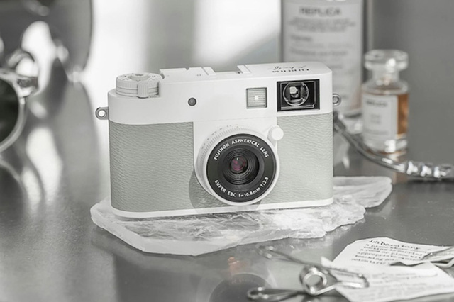 Fujifilm X-Half 白色版驚喜亮相，引領數位半格機的純白文青風暴