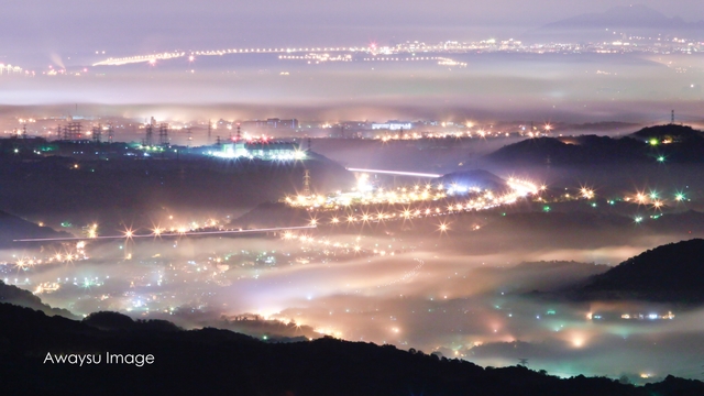 關西二高高架橋路段。