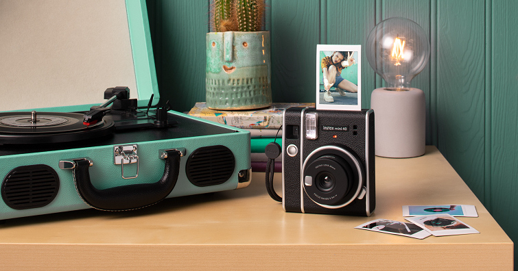 富士軟片公司宣布推出新的即時成像相機instax mini40