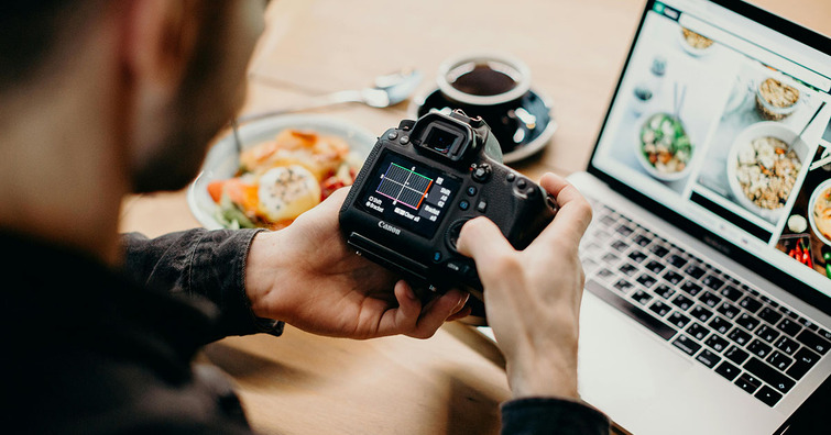 生存空間遭擠壓?最新調查顯示近六成攝影師已因生成式 AI 而失去工作機會 生存空間遭擠壓?最新調查顯示近六成攝影師已因生成式 AI 而失去工作機會